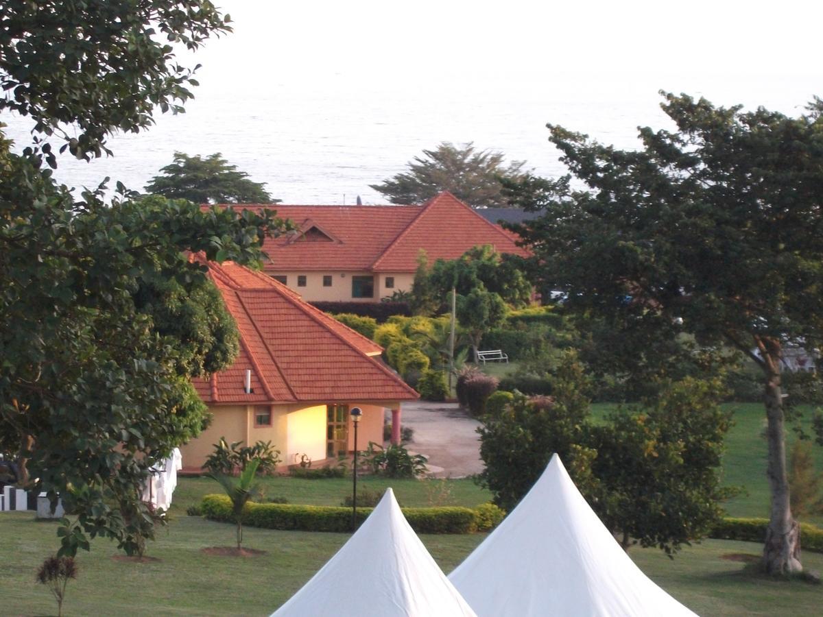 Peniel Beach Hotel Entebbe Exteriör bild